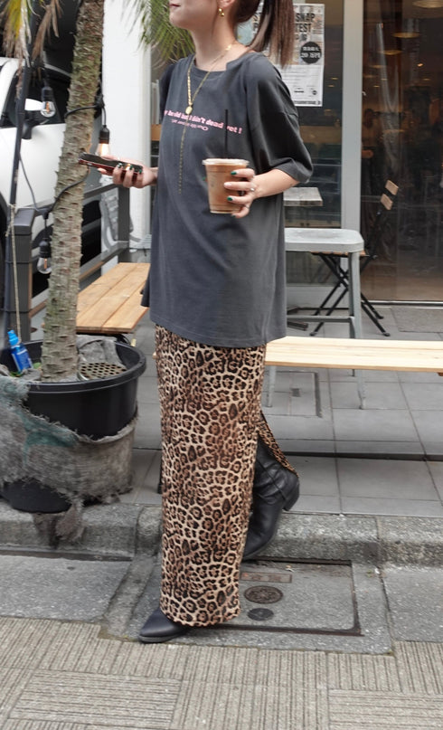 バックオープンレオパードワンピ